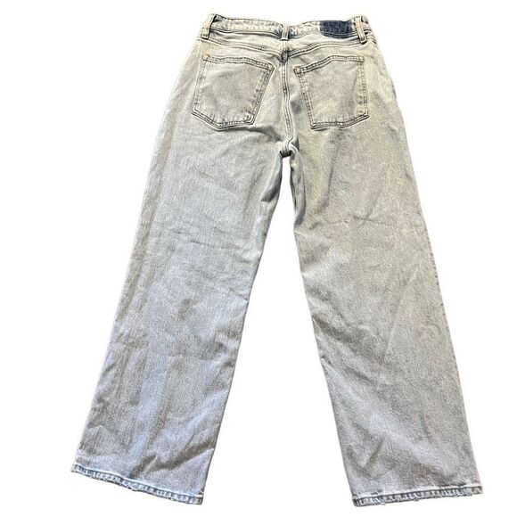 Abercrombie & Fitch Light Gray Straight Leg Jeans - Picture 2 of 6